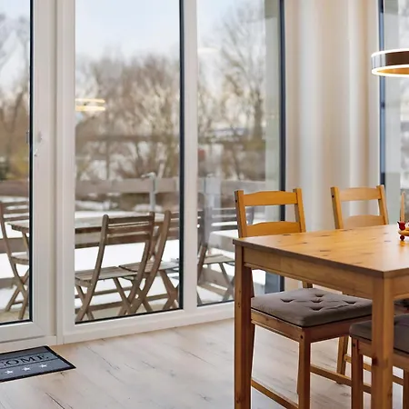 Leineufer Apartmán *