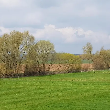 Leineufer Apartmán *